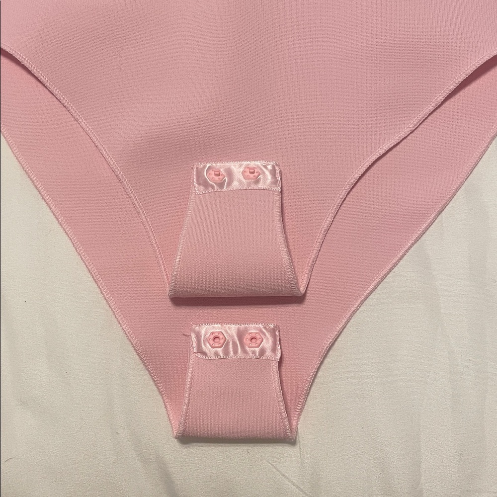 ✨NWT‼️ ZARA Pink Halter Bodysuit - Picture 3 of 5